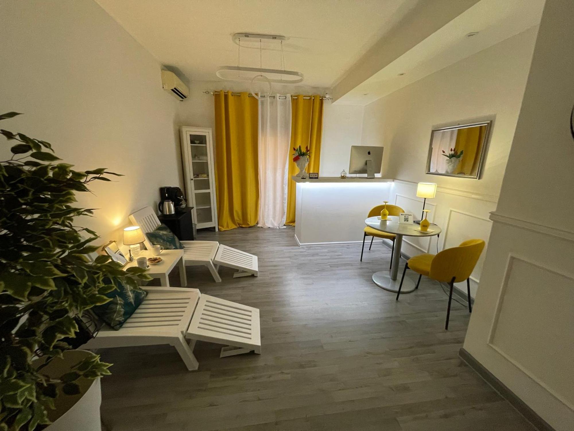 Le Suite Del Lungomare CTA Exterior foto